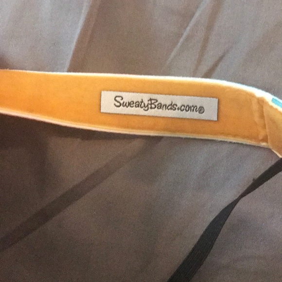 Sweatybands Turkey No Slide Headband 🦃🦃 - Picture 3 of 3